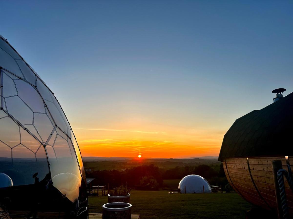 Earby Deerstone Glamping-Pinhaw Beacon Dome Hot Tub酒店 外观 照片