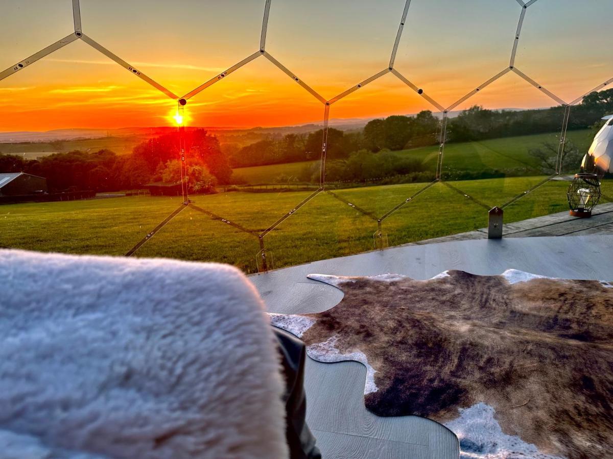 Earby Deerstone Glamping-Pinhaw Beacon Dome Hot Tub酒店 外观 照片