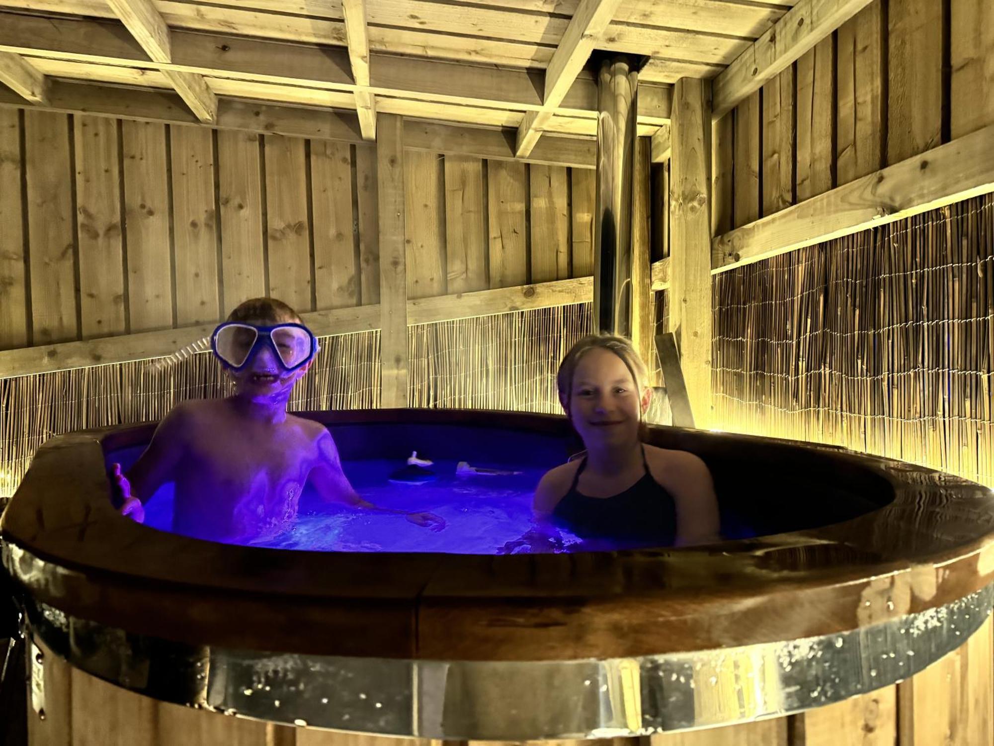 Earby Deerstone Glamping-Pinhaw Beacon Dome Hot Tub酒店 外观 照片